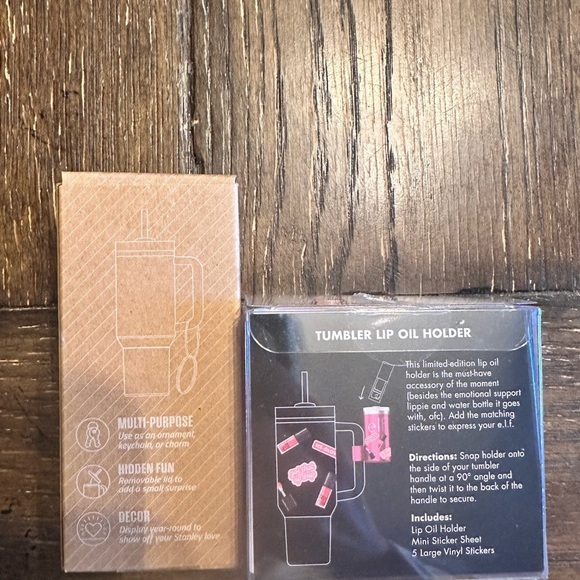 Stanley and elf Target exclusive SOLD out lip gloss holder and key chain - Picture 2 of 8